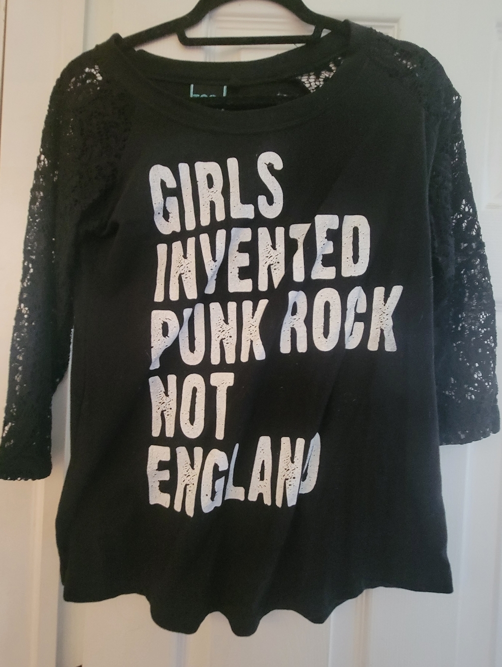 Kim Gordon Lace 3/4 Sleeve Tee